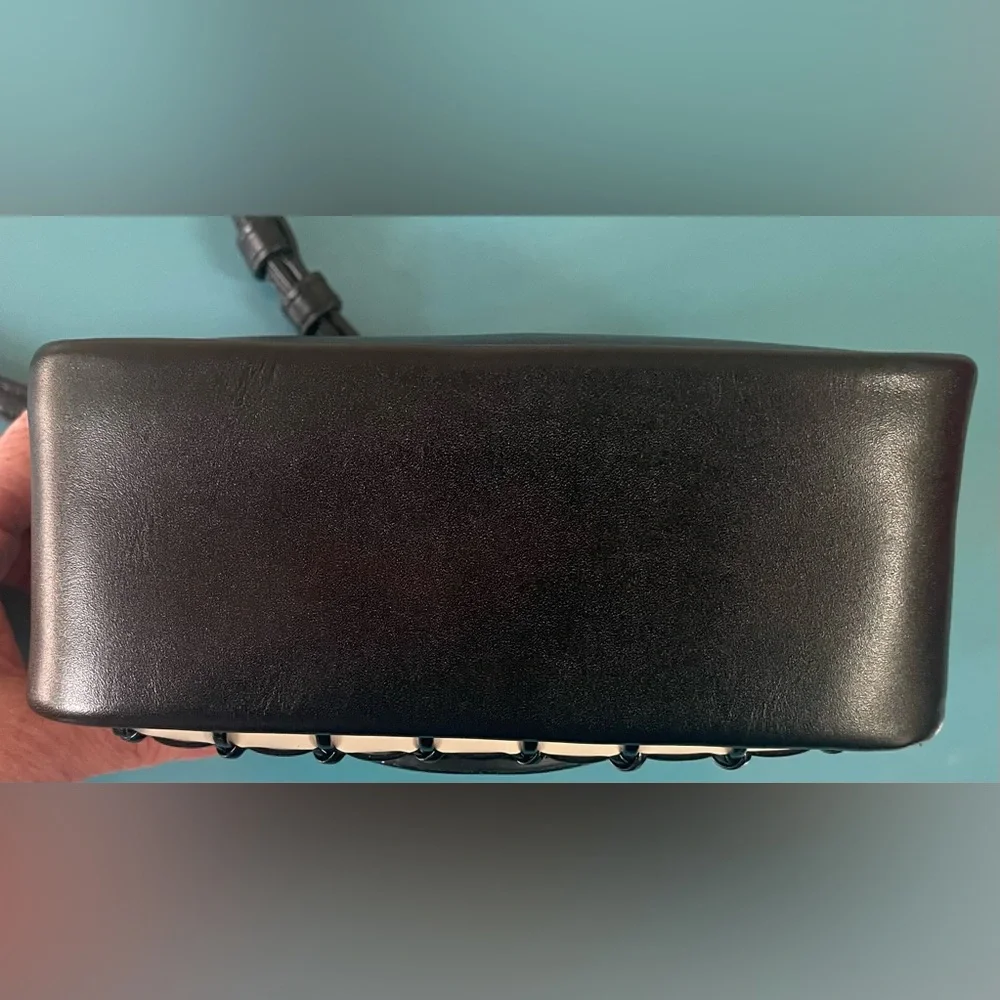 Rare Find | Tory Burch | Bombe Perry Patent Whipstitch Mini - Picture 8 of 16